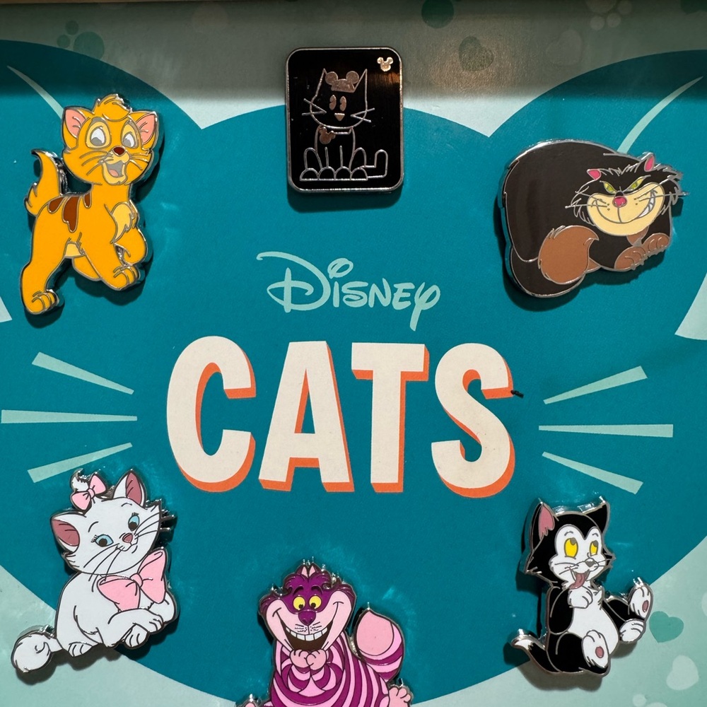 Disney Cats Trading pins